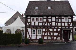 Haus mieten in 56459 Girkenroth, Gepflegtes 7-Zimmer-Einfamilienhaus mit Einbauküche in Girkenroth