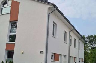 Haus mieten in Mühlenweg 17 F, 16515 Oranienburg, attraktives Reihenmittelhaus im grünen Schmachtenhagen * mit Luftwärmepumpe,Gartenanteil & Glasfaser