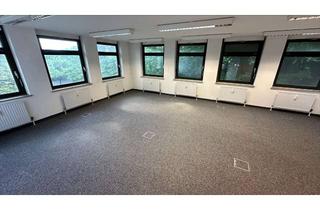 Gewerbeimmobilie mieten in Fasanenweg, 82061 Neuried, Helle Gewerbeeinheit mit 3 Räumen, Lagerraum, Küchennische und zwei separaten WCs