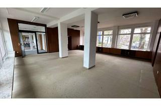 Büro zu mieten in Am Schloßpark 12, 82131 Gauting, Helle Gewerbefläche für Büros oder Praxen mit ggfls. Kundenverkehr