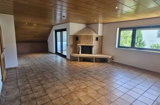 Wohnung mieten in 68519 Viernheim, Großzügige helle 3,5-Raum-DG-Wohnung mit gehobener Ausstattung mit EBK + Balkon in ruhiger Lage