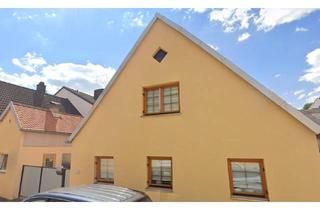 Einfamilienhaus kaufen in 93333 Neustadt, Charmantes Einfamilienhaus mit separater Einliegerwohnung in zentraler Innenstadtlage