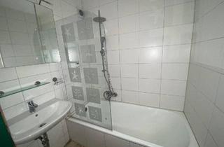 Wohnung kaufen in 71686 Remseck, Remseck am Neckar - Kapitalanlage 3-Zimmer-Wohnung mit Balkon und Stellplatz