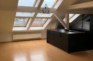 Wohnung kaufen in 73037 Göppingen, Göppingen - PRIVATVERKAUF ! 3 Zimmer Dachgeschoss Wohnung