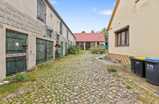Bauernhaus kaufen in 14662 Wiesenaue, Wiesenaue - Vierseitenhof plus Gartenidylle mit insgesamt 1,5 Hektar in traumhafter Lage