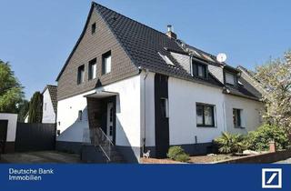 Doppelhaushälfte kaufen in 41564 Kaarst, Kaarst - Vielseitiges Mehrgenerationenhaus: Doppelhaushälfte mit separatem Hinterhaus und großem Grundstück!