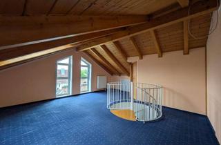 Wohnung kaufen in 82291 Mammendorf, VON PRIVAT 3-Zi. ETW mit 2 Bädern und großem Dach-Studio, in Mammendorf - 11 Zugminuten von Pasing