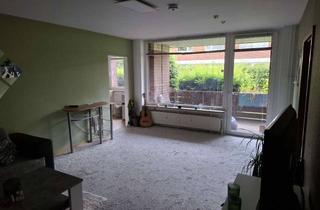 Wohnung mieten in Elmshorner Straße 33, 25421 Pinneberg, Zentral gelegene 2 Zimmer Wohnung mit Loggia