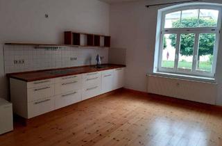 Wohnung mieten in Ernst-Kohl S 14, 99423 Nordvorstadt, zentrale 4,5 Zimmer Wohnung mit großer Wohnküche, Balkon und Gartenmitbenutzung