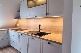 Wohnung mieten in Wilhelm-Baum-Weg 13, 37077 Göttingen, Frisch renovierte Dachgeschosswohnung mit Blick über die Stadt
