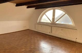 Wohnung mieten in August-Bebel-Straße 16, 23923 Schönberg, Schöne 3 Zimmer Dachgeschosswohnung in Schönberg ab sofort zu vermieten (WE14)