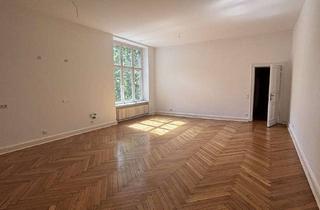 Wohnung mieten in Tempelhofer Ufer, 10963 Kreuzberg, Viel Platz für eine große Familie! - sanierter Altbautraum direkt am Halleschen Tor!