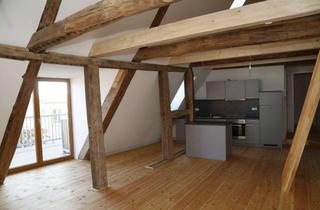 Wohnung mieten in Schloßstr., 18273 Güstrow, Eindrucksvolle Dachgeschoss-Galerie-Wohnung, 3 Zimmer mit zusätzlich offener Galerie, exklusive Auss