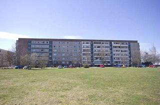 Wohnung mieten in Grashalmstr. 21, 06120 Halle, 3-Raumwohnung mit Dusche und Balkon