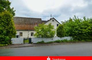 Haus kaufen in 57644 Hattert, Haus mit Nebengebäude und schönem Grundstück für Handwerker!
