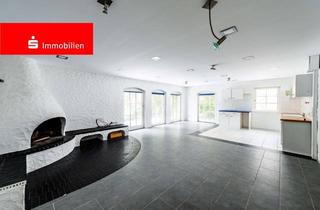 Einfamilienhaus kaufen in 61381 Friedrichsdorf, Friedrichsdorf: Großzügiges Einfamilienhaus, das ehemals Musikgeschichte geschrieben hat!