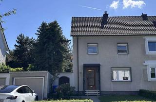 Doppelhaushälfte kaufen in Richthofenstr. 20, 53117 Auerberg, Charmante Doppelhaushälfte in bevorzugter Lage mit Potential