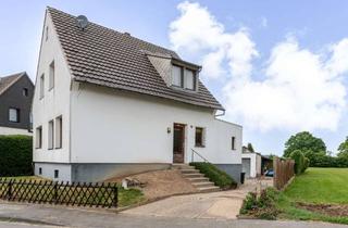 Einfamilienhaus kaufen in Engelsweidchen 15, 52372 Kreuzau, Freistehendes Einfamilienhaus auf großem Grundstück in ruhiger Wohnlage von Alt-Stockheim