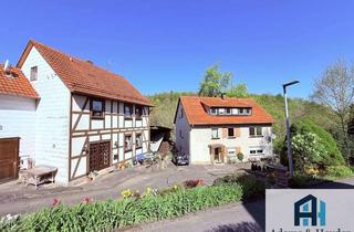 Haus kaufen in 34346 Hann. Münden, Vielseitiges Anwesen mit 2 Wohnhäusern, Ställen und über 4.000qm Grundstück in Laubach