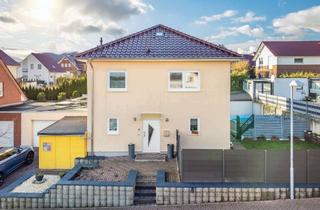 Villa kaufen in 31157 Sarstedt, Stadtvilla mit Doppelgarage und überdachter Terrasse