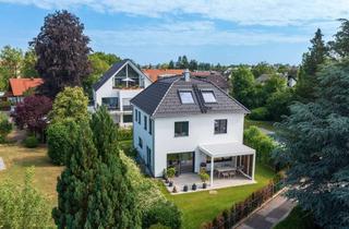 Haus kaufen in 82008 Unterhaching, Familientraum in ruhiger Lage. Stilvolles Haus mit schönem Garten.
