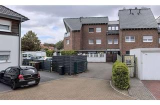 Haus kaufen in 41540 Dormagen, Reihenendhaus mit Pkw-Stellplatz in Dormagen