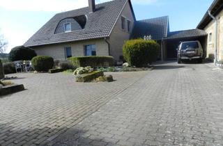 Haus kaufen in 31188 Holle, Wohnhaus und Einliegerwohnung mit toller Reitanlage