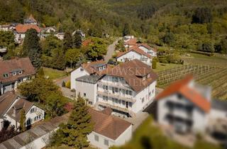 Haus kaufen in 76835 Weyher, In herrlicher Weinberglage - Gästehaus-Ensemble mit 17 Einheiten!