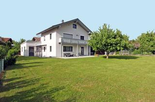 Haus kaufen in 83128 Halfing, Zweifamilienhaus mit Platz für Handwerk oder Hobby