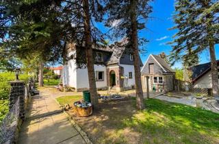 Einfamilienhaus kaufen in 99097 Melchendorf, Sanierungsbedürftiges, freistehendes Einfamilienhaus in beliebter sowie idyllischer Stadtlage!