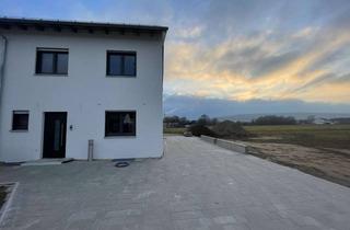 Haus mieten in Kelheimwinzerstraße 242, 93309 Kelheim, Große 5-Raum-Doppelhaushälfte mit gehobener Innenausstattung in Kelheim