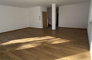Haus mieten in Kleinfillinger Str. 20, 94469 Deggendorf, Modernes Haus in Top Lage in Deggendorf, mit SmartHome u. Wärmepumpe