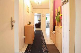 Anlageobjekt in 59557 Lippstadt, Preis gesenkt! Helle 3-ZKB-Wohnung mit zwei Balkonen in gefragter Lage von Lippstadt