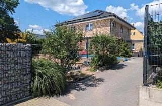 Villa kaufen in 33647 Bielefeld, Bielefeld - Stadtvilla mit Pool PV Anlage Smarthome etc