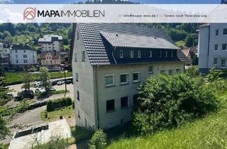 Wohnung kaufen in 75323 Bad Wildbad, Kapitalanlage mit Potenzial! 3-Zimmer-Dachgeschosswohnung mit guter Vermietbarkeit in zentraler Lage