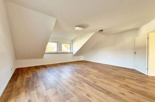 Wohnung kaufen in Kollwitzstraße, 95447 Altstadt, Top für Kapitalanleger: Modernisierte DG-Wohnung mit Westbalkon & Garage