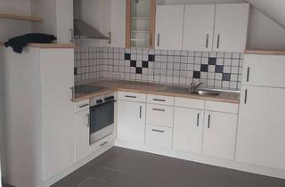 Wohnung mieten in Rabenstraße 10a, 94315 Straubing, Schöne 2-Zimmer-Dachgeschosswohnung mit gehobener Innenausstattung mit Balkon und EBK in Straubing