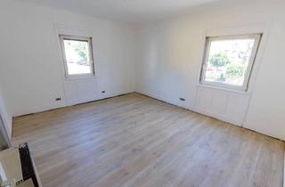 Wohnung mieten in Kirchheimer Vorstadt, 72622 Nürtingen, 4,5 Zimmer Altbauwohnung in zentraler Lage
