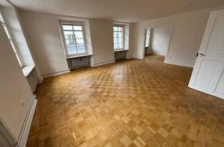 Wohnung mieten in 65239 Hochheim, Altbauwohnung über 2 Etagen im Ortskern