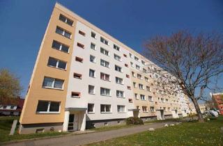 Wohnung mieten in Julius-Fucik-Straße, 07381 Pößneck, Große 7-Raumwohnung mit Balkon