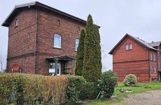 Anlageobjekt in 18182 Rövershagen, 2 Denkmalhäuser mit 9 vermieteten Wohnungen in Rövershagen bei Rostock