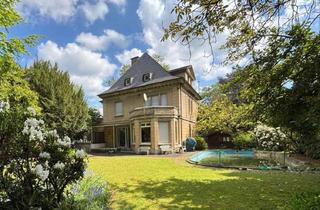 Villa kaufen in 41236 Grenzlandstadion, Repräsentative Villa Nahe Fachhochschule Mönchengladbach