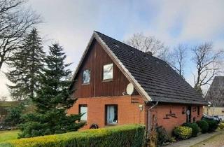 Einfamilienhaus kaufen in 24811 Owschlag, Einfamilienhaus mit vier Zimmern und Terrasse mitten in Owschlag!