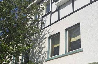 Haus kaufen in Esloher Straße, 57413 Finnentrop, Geräumiges, günstiges 6-Zimmer-Spezialgebäude in Finnentrop