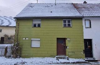 Doppelhaushälfte kaufen in 86381 Krumbach, Sanierungsbedürftige Doppelhaushälfte in ländlich reizvoller Lage im LK Günzburg *PROVISIONSFREI*
