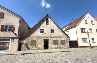 Haus kaufen in 92334 Berching, Historisches Juwel mit Potenzial im Herzen von Berching - sanierungsbedürftig!