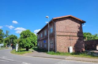 Mehrfamilienhaus kaufen in Doktor-Allende-Straße, 17379 Ferdinandshof, Mehrfamilienhaus Altbau Ferdinandshof 300 qm Nutzfläche 1000qm Grundstück - schönes Sanierungsobjekt