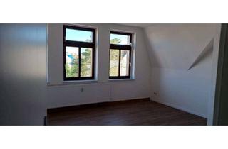 Haus mieten in Lomlerstraße 11, 04442 Zwenkau, Ruhige 2 Raumwohnung Dachgeschoß mit Dusche