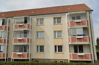 Wohnung mieten in Ostring 19, 19370 Parchim, Ansprechende und gepflegte 2-Raum-Wohnung mit EBK in Parchim