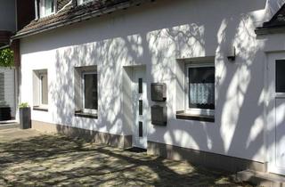Wohnung mieten in 41516 Grevenbroich, Exklusive 2-Zimmer-Dachgeschosswohnung in Grevenbroich